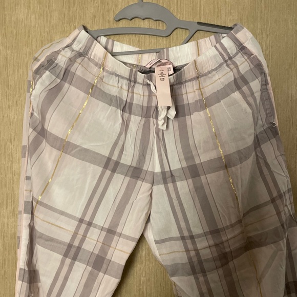 Victoria’s Secret two piece pajama lounge set - Picture 5 of 7